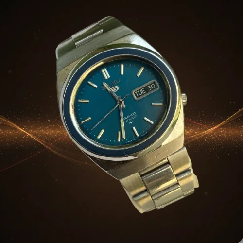 Vintage SEIKO 5 Automatic Teal Blue Dial 7019-7410