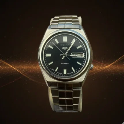 Vintage SEIKO 5 Automatic 7009-469L Classic Black Dial