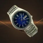 Vintage Seiko DX Automatic – Electric Blue Sunburst Dial – 21 Jewels – 7009 Movement – Japan Made Rare Collector's Timepiece - Image 2