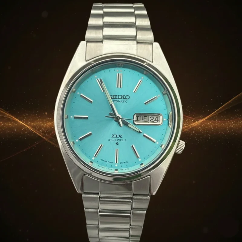 Vintage Seiko DX Automatic Stunning Teal Blue Sunburst Dial 21 Jewels 7009 Movement